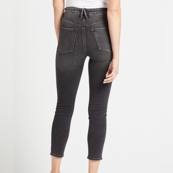 Good American Good Waist High Rise Crop Raw Hem Black 157 Size 0/25 NWT - Picture 6 of 12